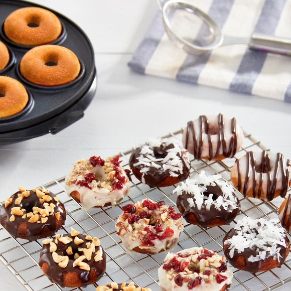 DASH Mini Donut maker - Picture 12 of 12